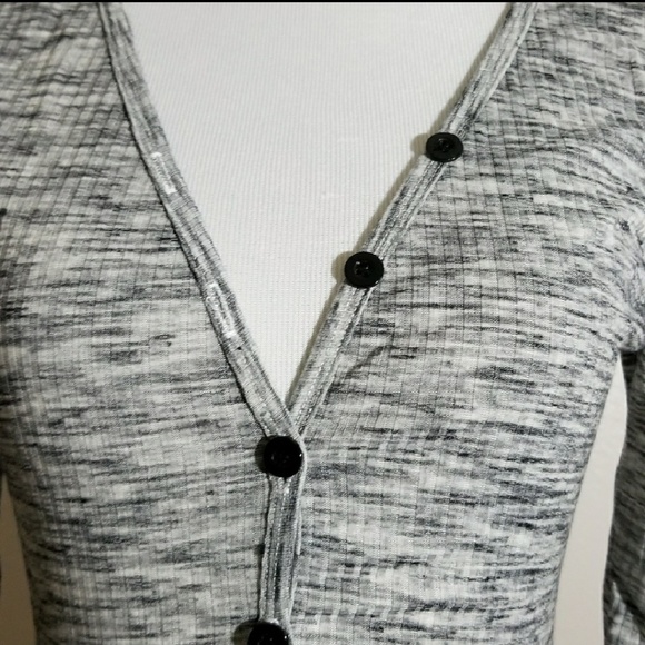 💮Long Sleeve Gray Romper - Picture 5 of 6